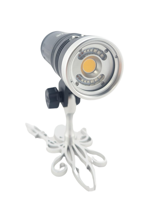 Overstock Kraken Hydra 6000 v2 WRGBU (6000 Flood 8000 Burst Lumens) Underwater Video Light